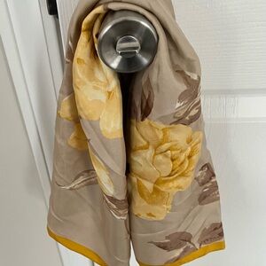 Banana Republic 100% Silk Yellow Rose Floral Scarf - Neutral Background! Large